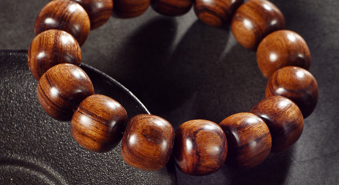 Wood Bracelets in Eastern Tradition: What Quiet Strength Looks Like
