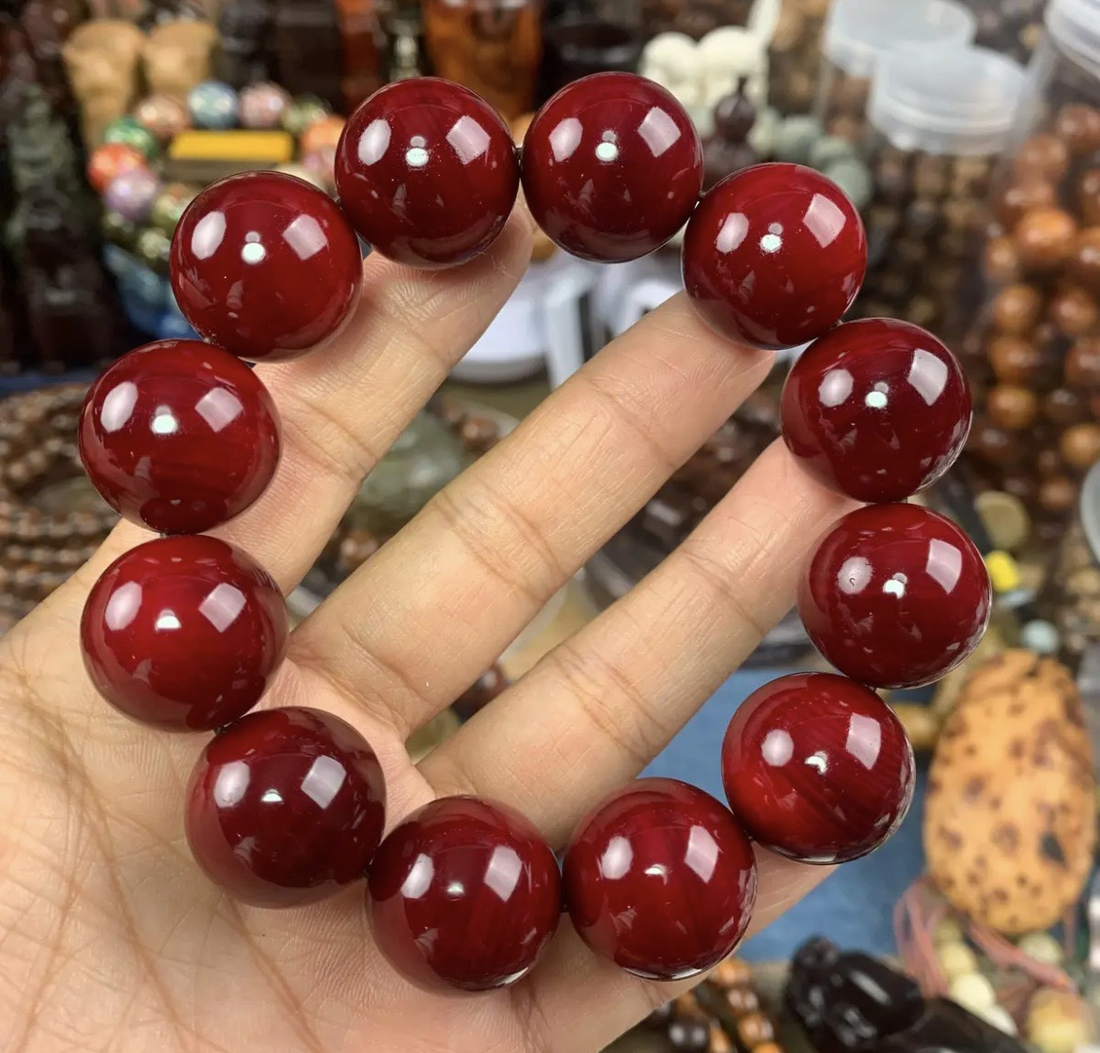 Amber Wood Red-Oil Material Bracelet