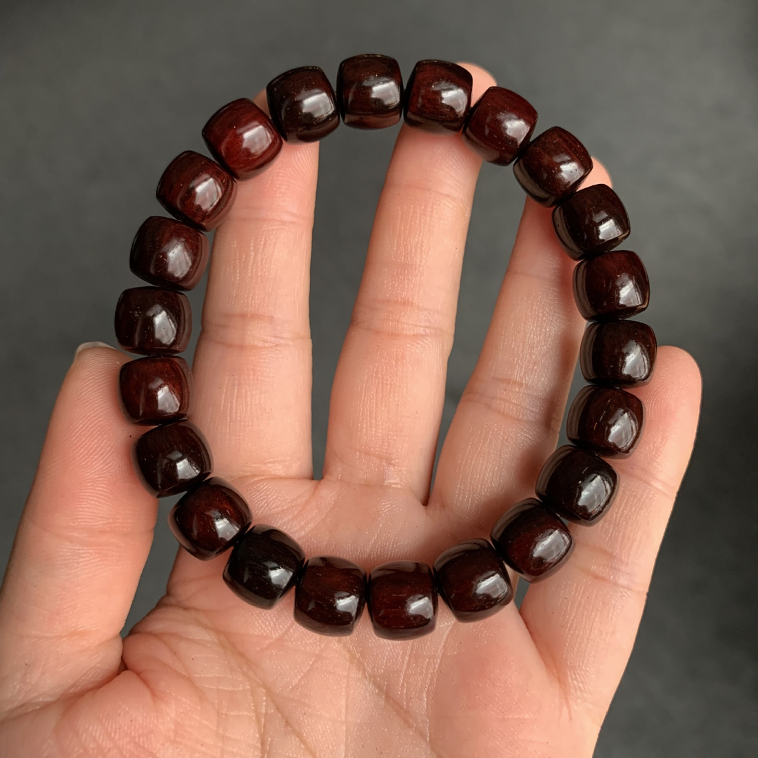 Indian Red Sandalwood Straight Cut Bead Bracelet 9×10mm